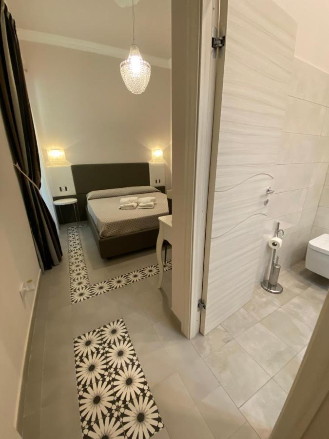 Dimora Le Pietre Del Mare Hotell Pizzo  Exteriör bild