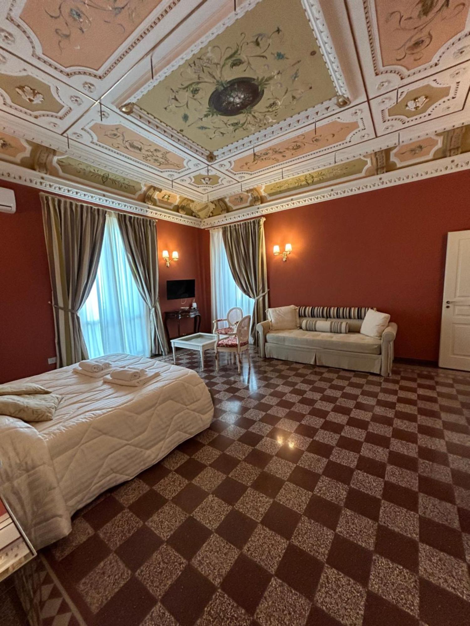 Dimora Le Pietre Del Mare Hotell Pizzo  Exteriör bild