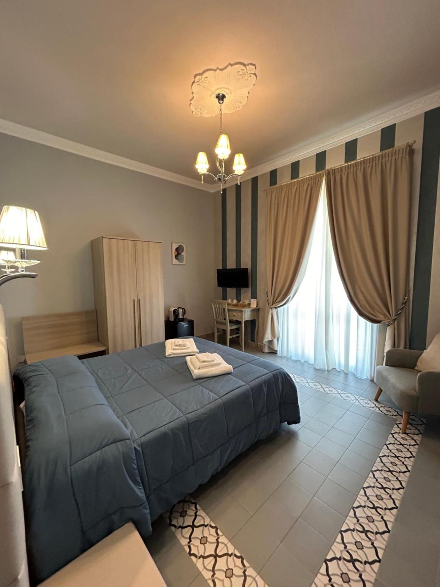 Dimora Le Pietre Del Mare Hotell Pizzo  Exteriör bild