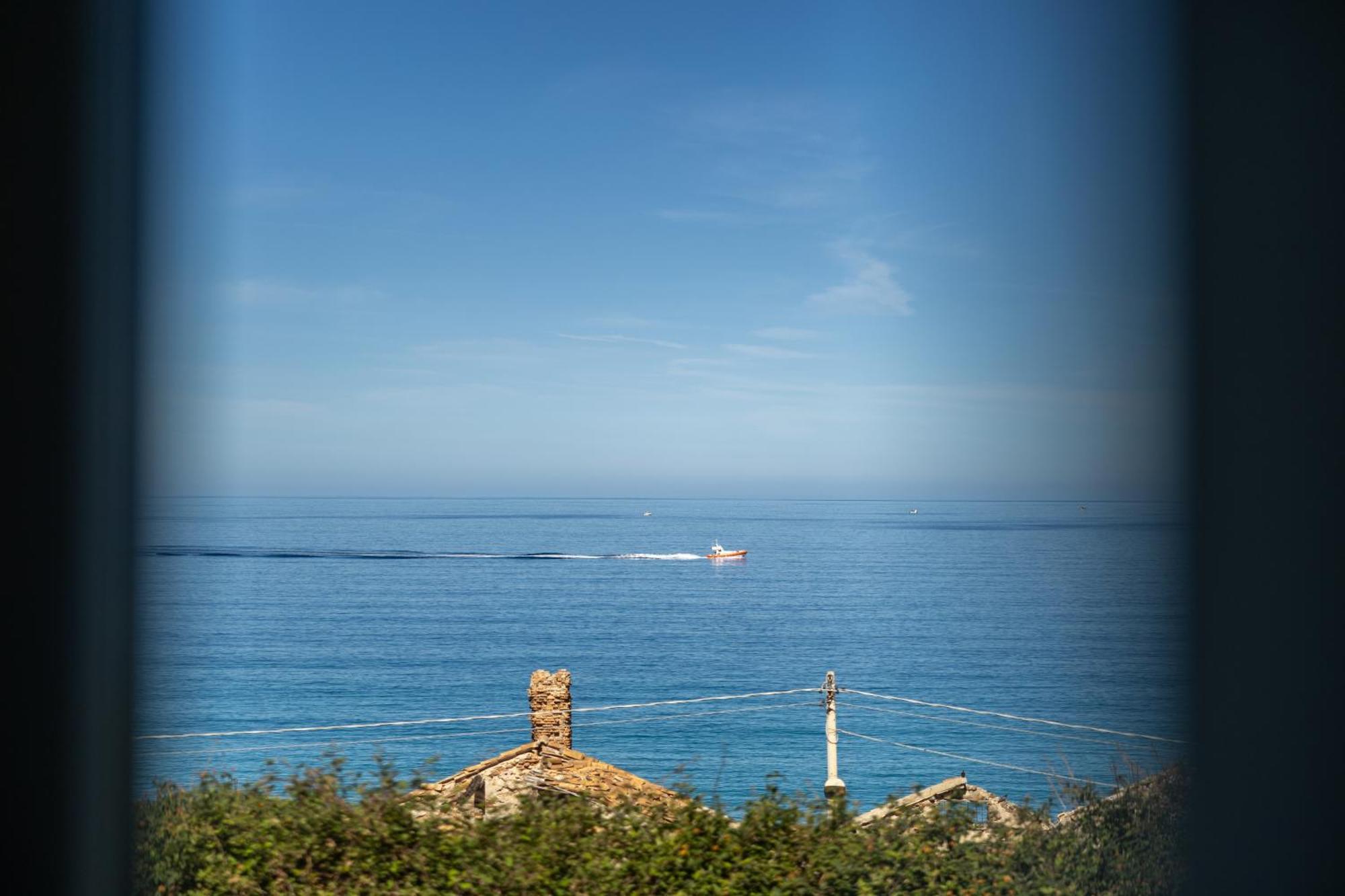 Dimora Le Pietre Del Mare Hotell Pizzo  Exteriör bild